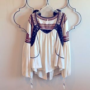 Really pretty detailed Free People Boho top, size small!